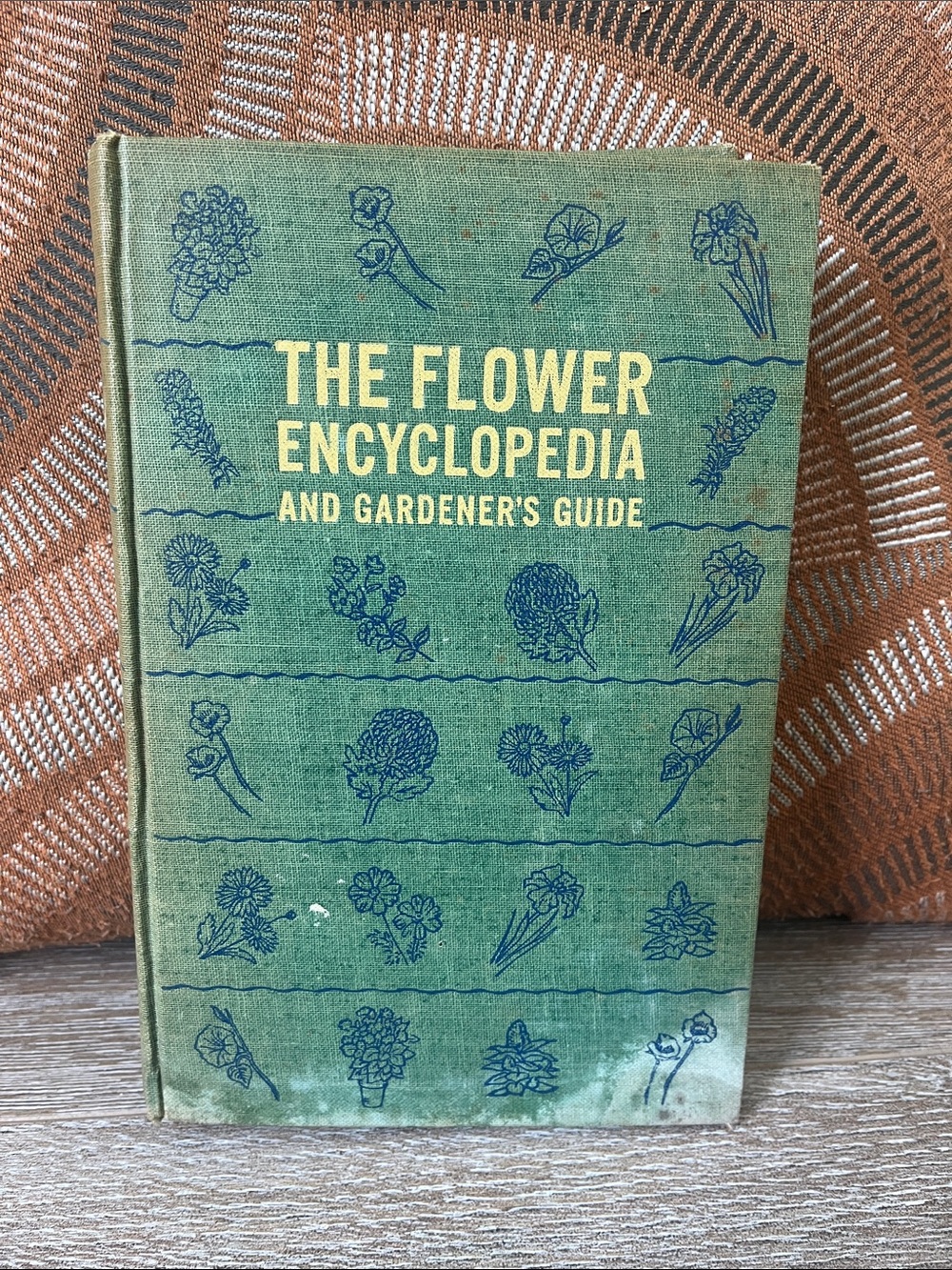 The Flower Encyclopedia and Gardener's Guide by Albert E. Wilkinson 1943